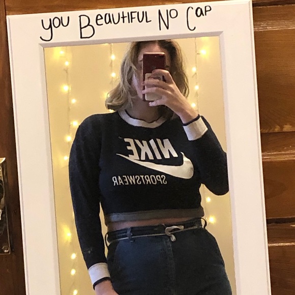 Nike Cropped Crew Neck - Picture 2 of 2